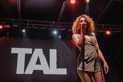 Tal - NRJ Music Tour Marseille 2016
