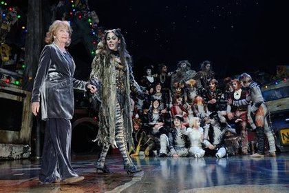 La première représentations de Cats avec Chimène Badi