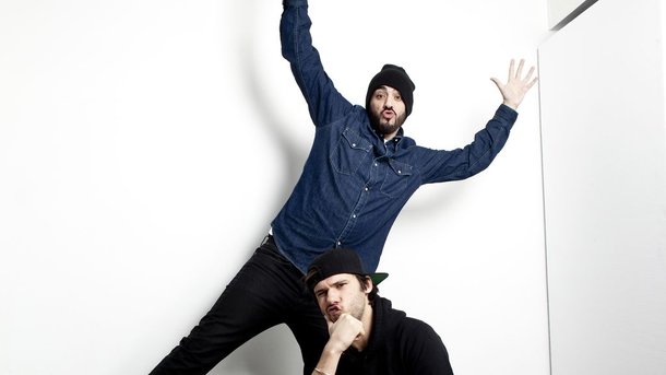 Orelsan : quand le rappeur fait appel à sa grand-mère Janine pour un clip