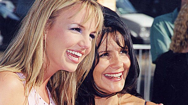 Britney Spears: sa mère sort du silence concernant sa tutelle