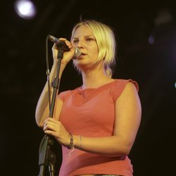 Sia dévoile son visage!