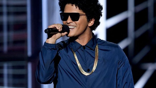 Bruno Mars : son hit "Uptown Funk" à l'origine de multiples reprises