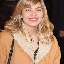 Louane souriante pour le film La La Land