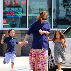 Jennifer Lopez et ses enfants, Max et Emme