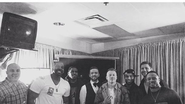 Macklemore tente un selfie avec Justin Timberlake !