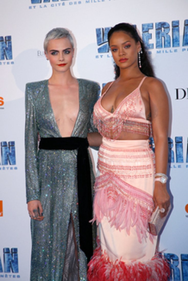 Rihanna et Cara Delevingne - Paris- Avant-Première "Valérian et la cité des mille planètes" 