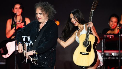 Olivia Rodrigo présente en live son duo avec Robert Smith de The Cure, "What’s Wrong With Me"