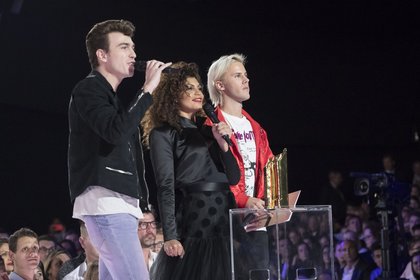 Ofenbach et Nawel Madani - NRJ Music Awards