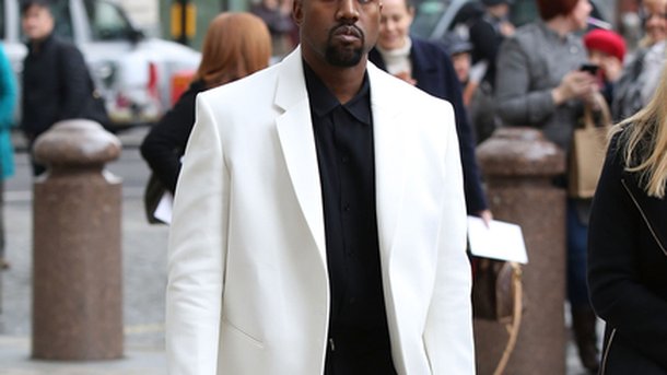 Kanye West change le titre de son prochain album!