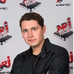 Cris Cab @ NRJ Music Tour de Paris - Photocall