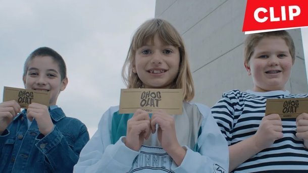 Roméo Elvis se transforme en Willy Wonka pour le clip de «Chocolat»