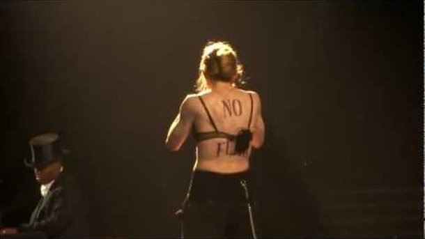 Madonna en larmes à Berlin