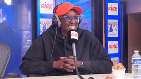 Camille Lou et Ahmed Sylla  font le pitch à deux voix de leur film “Notre tout petit petit mariage”.