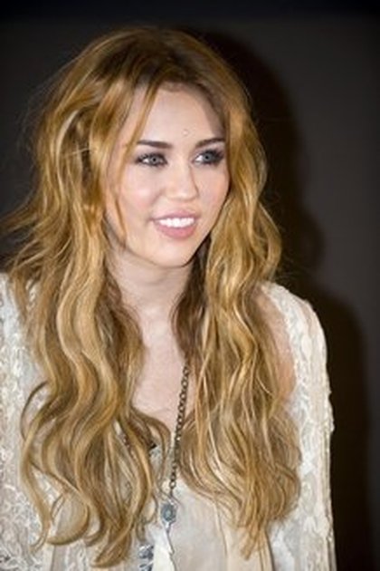 Miley Cyrus - coiffures