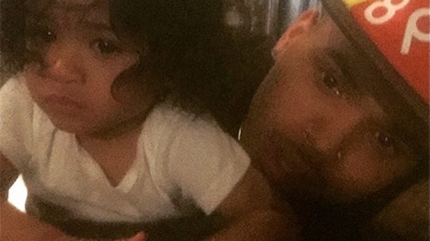 Chris Brown : aux anges pour l'anniversaire de Royalty!