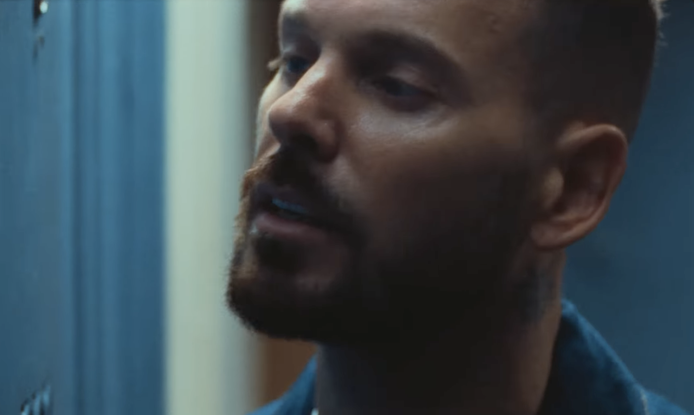 M Pokora dans le clip "Quand même"