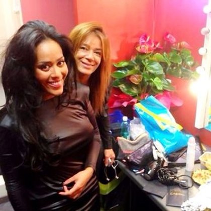 Amel Bent ‏: #aslongasshelovesme #mymom ❤️