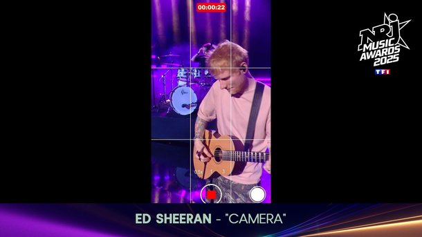 Ed Sheeran dévoile son hit émouvant “Camera” en live