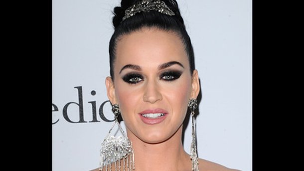 Katy Perry annonce la sortie de sa ligne de chaussures