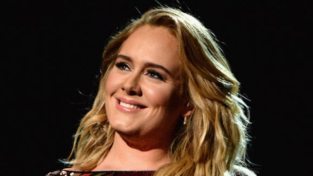 PHOTOS - Joyeux Anniversaire Adele : ses posts Instagram les plus drôles