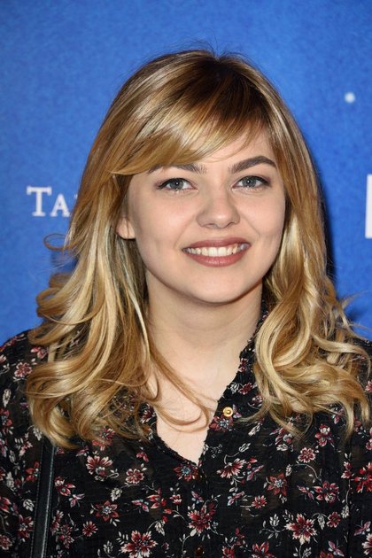 Louane à Paris pour l'avant-première du film La La Land