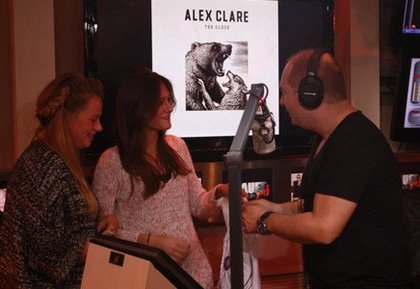 Vendredi 02 Novembre avec Alex Clare