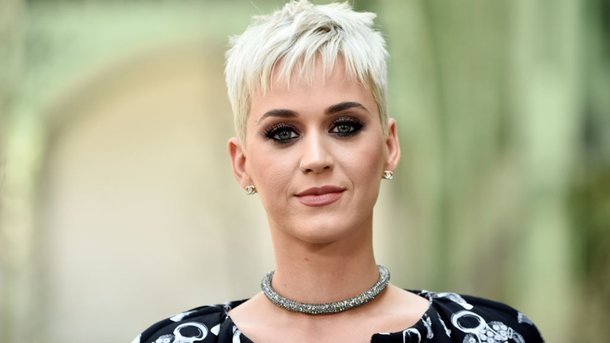 Katy Perry : une enfance loin du strass et des paillettes