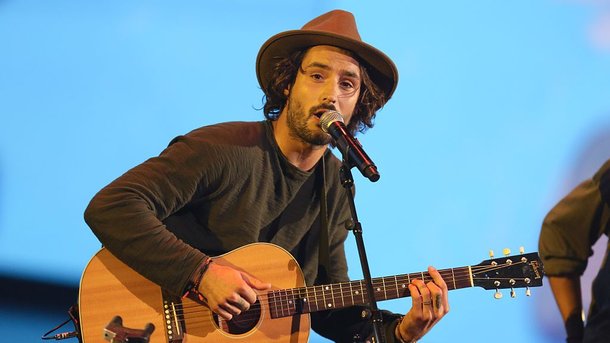 "Revoir": la signification des paroles du titre de Jérémy Frérot