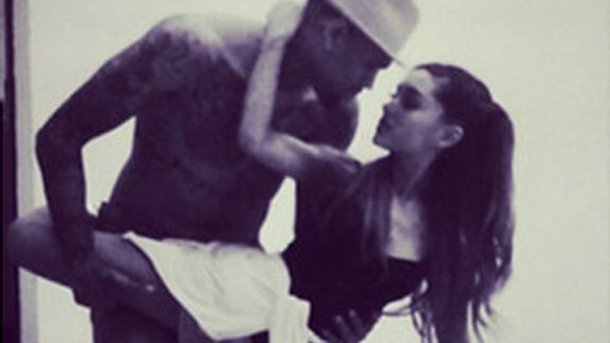 Chris Brown : répétitions avec Ariana Grande !