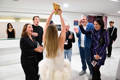Helena - Les Backstages - NRJ Music Awards 2026