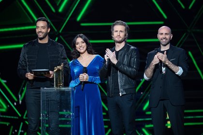 Philippe Lacheau, Tarek Boudali, Vanessa Guide et Julien Arruti - Cérémonie des NRJ Music Awards Paris Edition