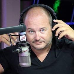 Mardi 26 août 2014 : Défi de Jeff et Julie en tube de colle