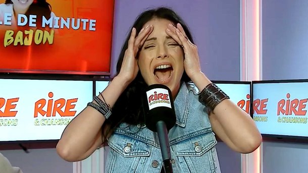 Humour et actualité :  La Bajon : Cynthia au festival de Connes