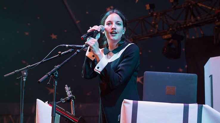 Jain chante en anglais, mais de quelle origine est-elle vraiment