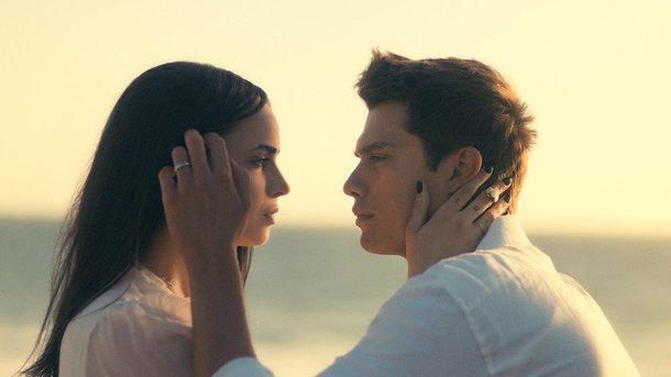 «Nos cœurs meurtris»: Sofia Carson et Nicholas Galitzine en couple ?
