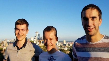 Le trio d'étudiants ayant mis au point Overskill (Imagine Cup 2017)
