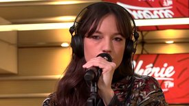 JAIN "The Fool" en live dans Le Réveil Chérie