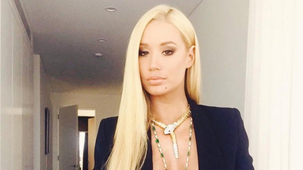 Iggy Azalea révèle avoir perdu 6 kilos pour son clip « Mo Bounce »