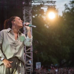 Amel Bent - NRJ In The Park Trélazé 2019
