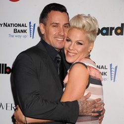 Pink : 10 ans de bonheur avec Carey Hart!