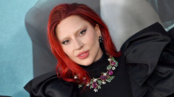 Lady Gaga tease son single "Disease" et dévoile de nouvelles images