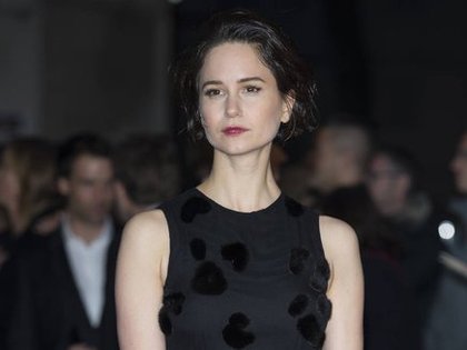 katherine-waterston