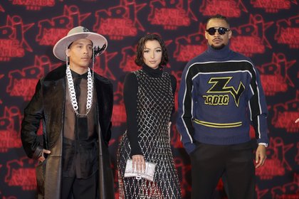 Eva et sa team - NRJ Music Awards 2021