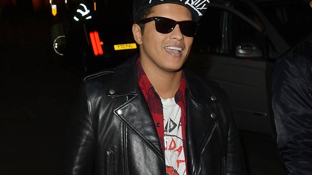 Bruno Mars: sa tournée lui a rapporté 129 millions de dollars!