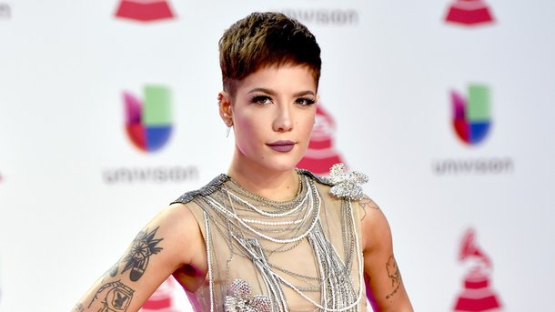 Halsey : son hit «Without Me» est enfin numéro 1