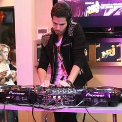 Jeudi 18 octobre avec Amel Bent et le Dj Michael Canitrot
