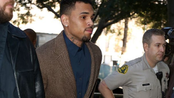 Chris Brown : de retour en prison !
