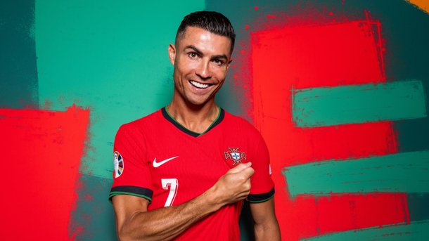 Cristiano Ronaldo vise le sommet de YouTube