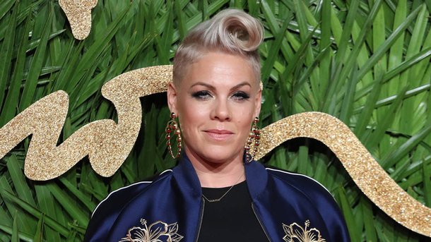 Pink, Adam Levine et Niall Horan font face aux tweets méchants!