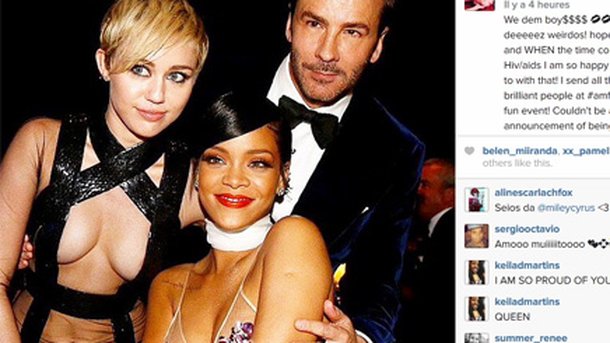 Miley Cyrus et Rihanna : duel de décolletés pour la bonne cause!